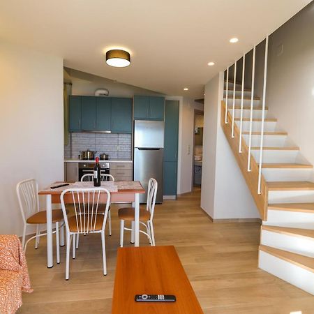 East & West Seaside Apartments Gialtra Exterior photo